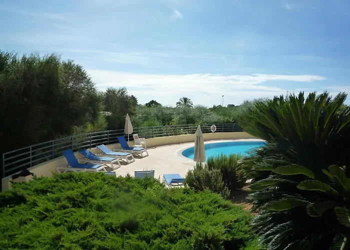 Corcovada 37 Αλμπουφέιρα