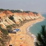 Corcovada 37 Αλμπουφέιρα
